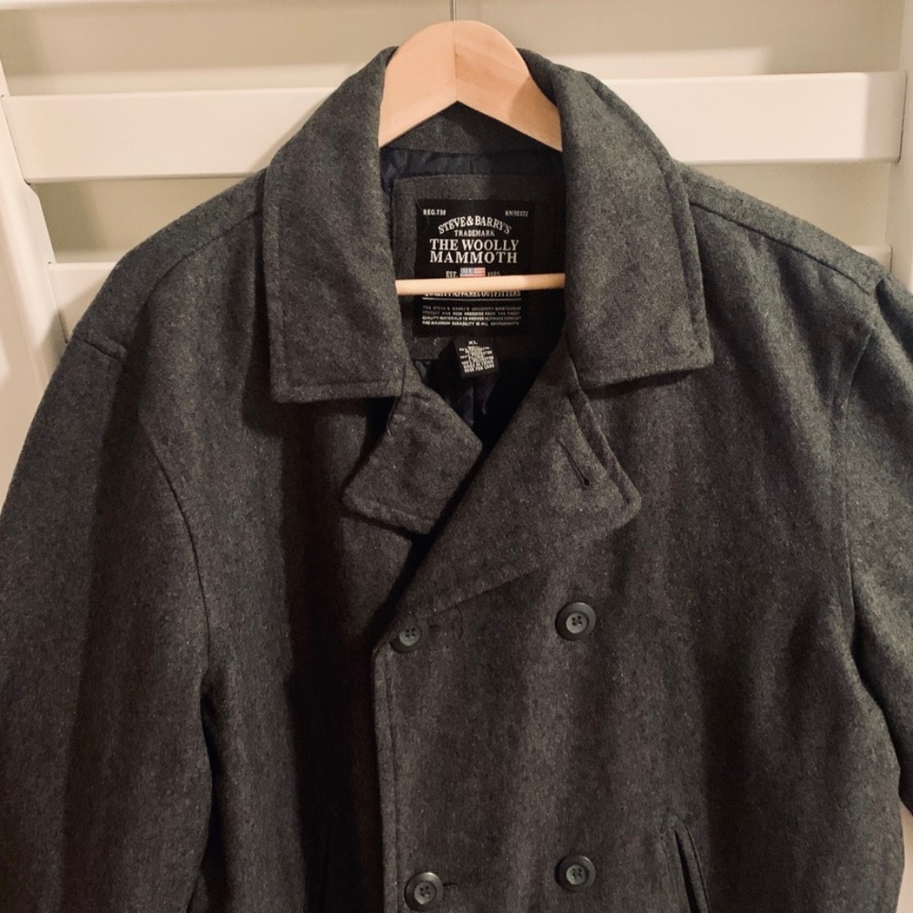 Steve & Barry’s Wooly Mammoth PeaCoat XL Grey Mens